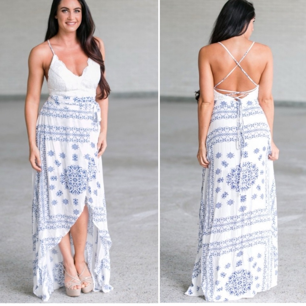 Rare L'ATISTE by Amy wrap dress with lace bodice / bust and open strapping back.